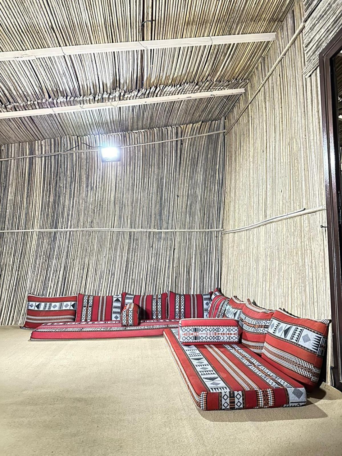 Wahiba Bedouin Rustic Camp Hotel Bidiya Bagian luar foto
