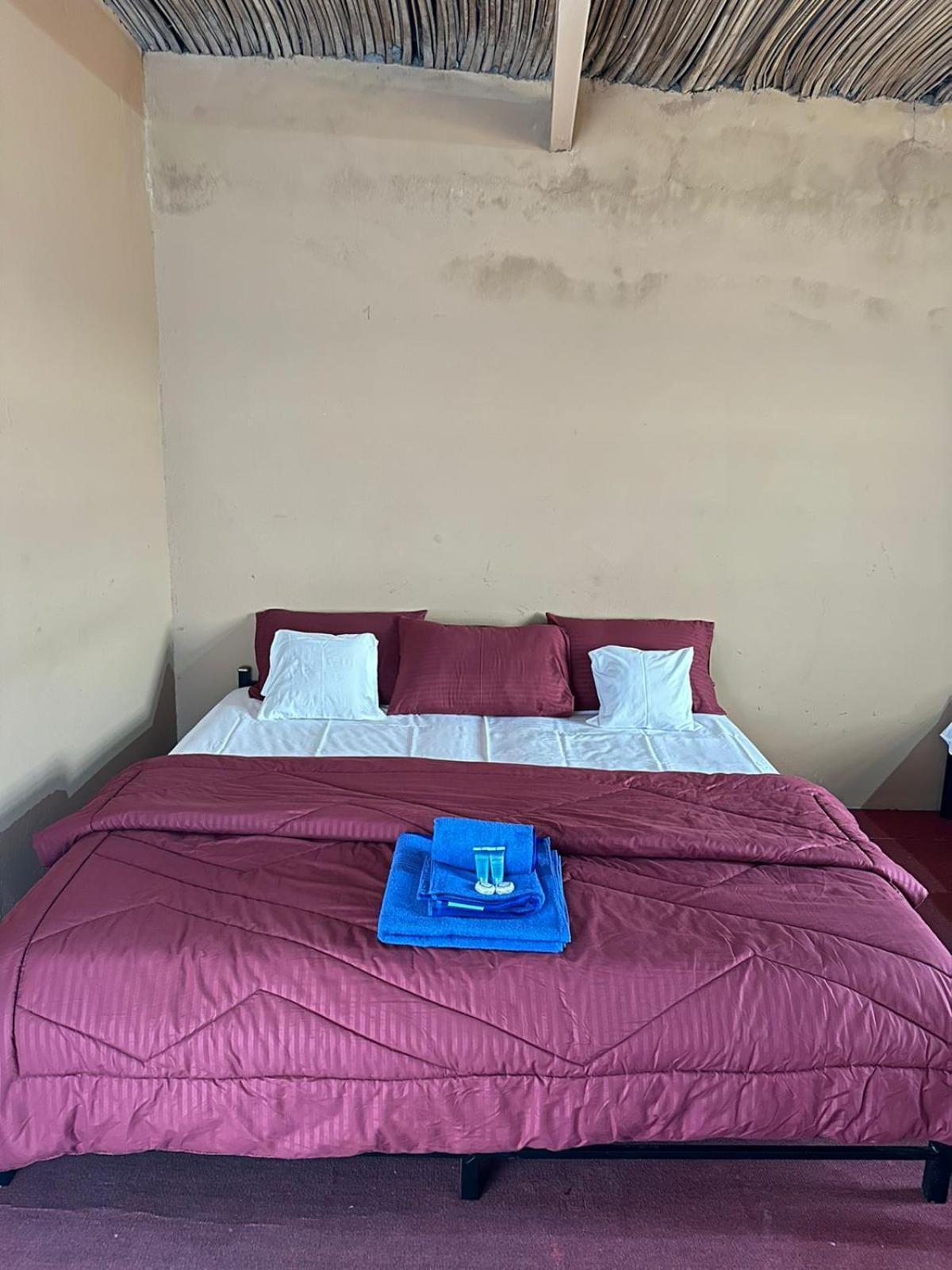 Wahiba Bedouin Rustic Camp Hotel Bidiya Bagian luar foto