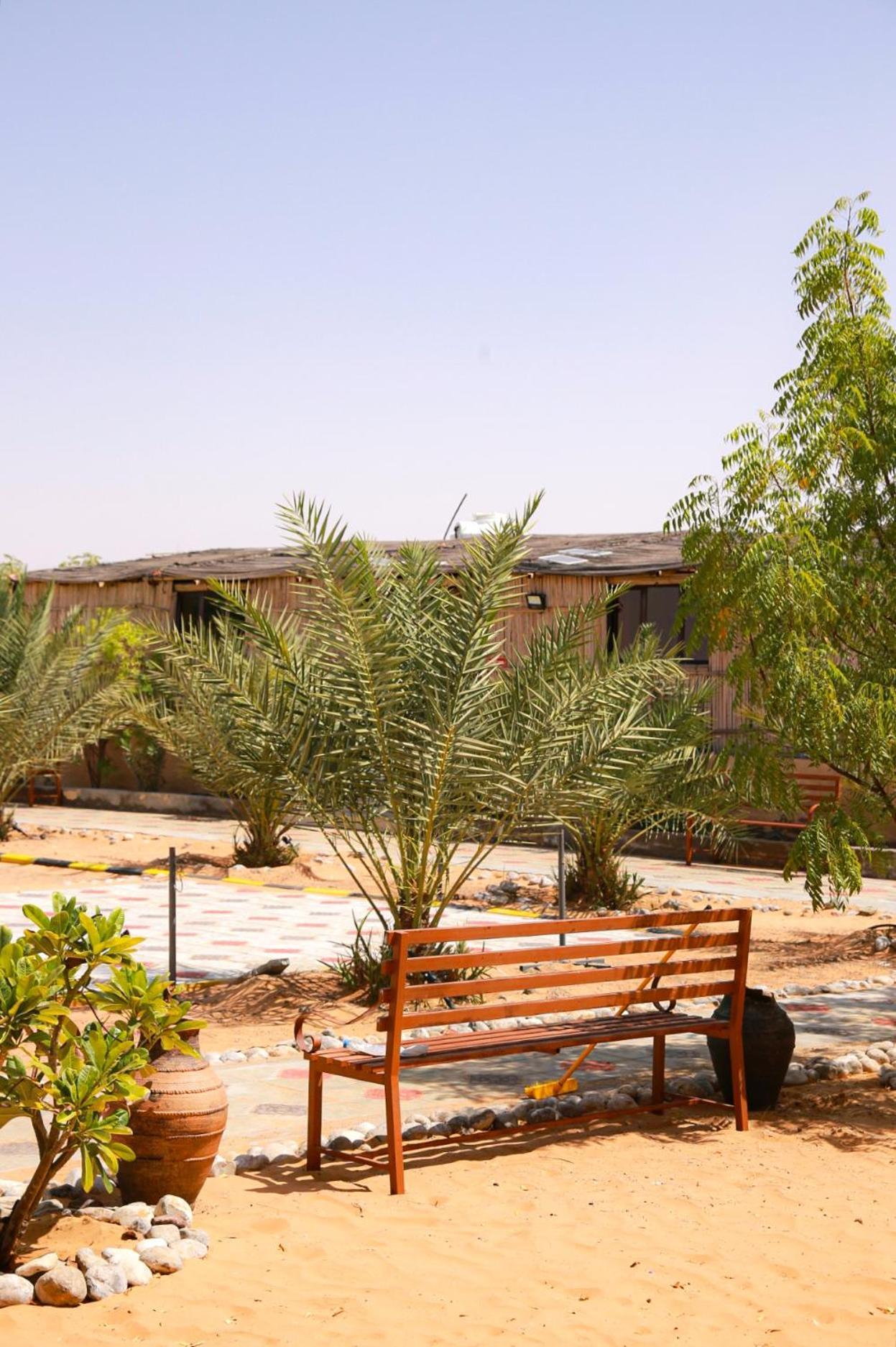 Wahiba Bedouin Rustic Camp Hotel Bidiya Bagian luar foto
