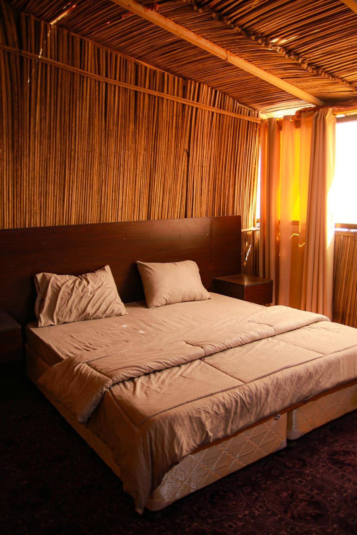 Wahiba Bedouin Rustic Camp Hotel Bidiya Bagian luar foto